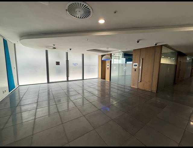6,729M² OFFICE TO LET IN SANDTON CENTRAL